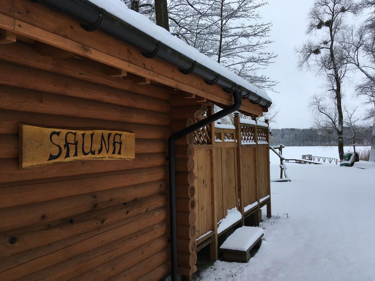 Stajnia Sarnowek Nad Jeziorem Rozany Rozajny Wielkie Exterior foto
