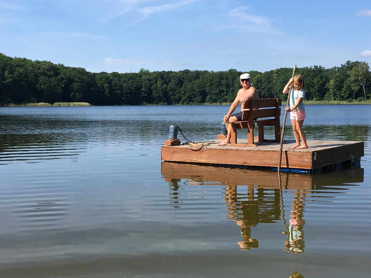 Stajnia Sarnowek Nad Jeziorem Rozany Rozajny Wielkie Exterior foto