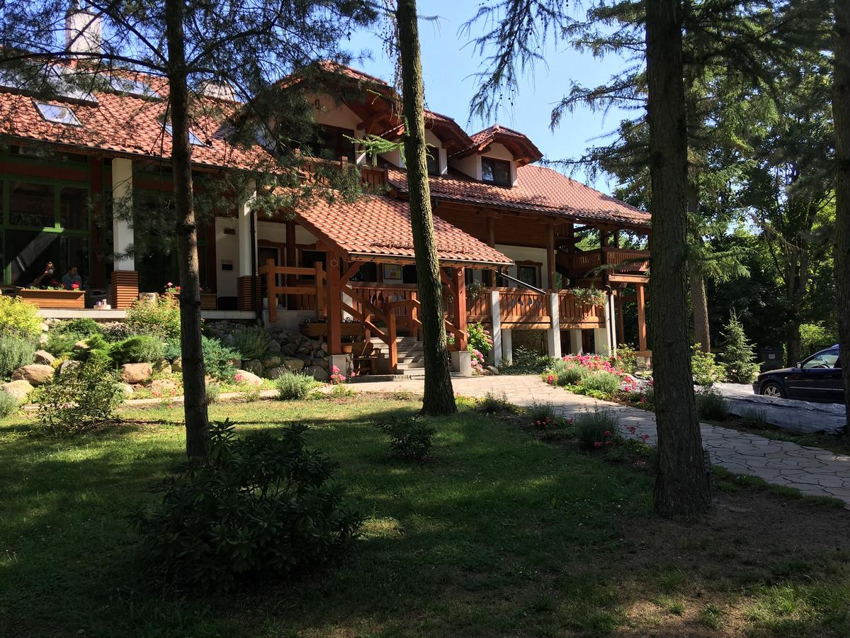 Stajnia Sarnowek Nad Jeziorem Rozany Rozajny Wielkie Exterior foto